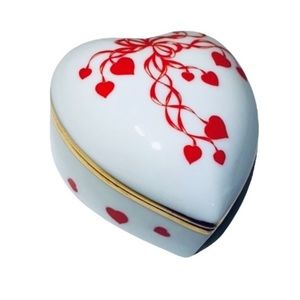 VTG Lefton • Heart Covered Trinket Dish